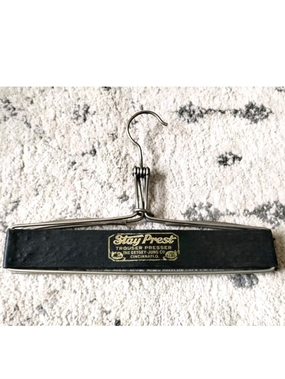 Vintage Stay Prest Trouser Hanger Getgey-Jung Co Cincinnati Ohio Metal Clothing